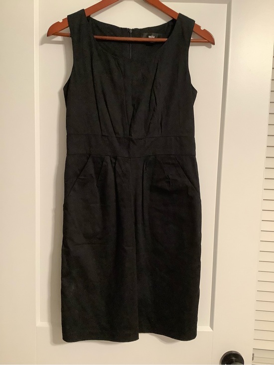 Mossimo Supply Co. Dresses & Skirts - Mossimo Supply Co. Black Sleeveless Midi Dress